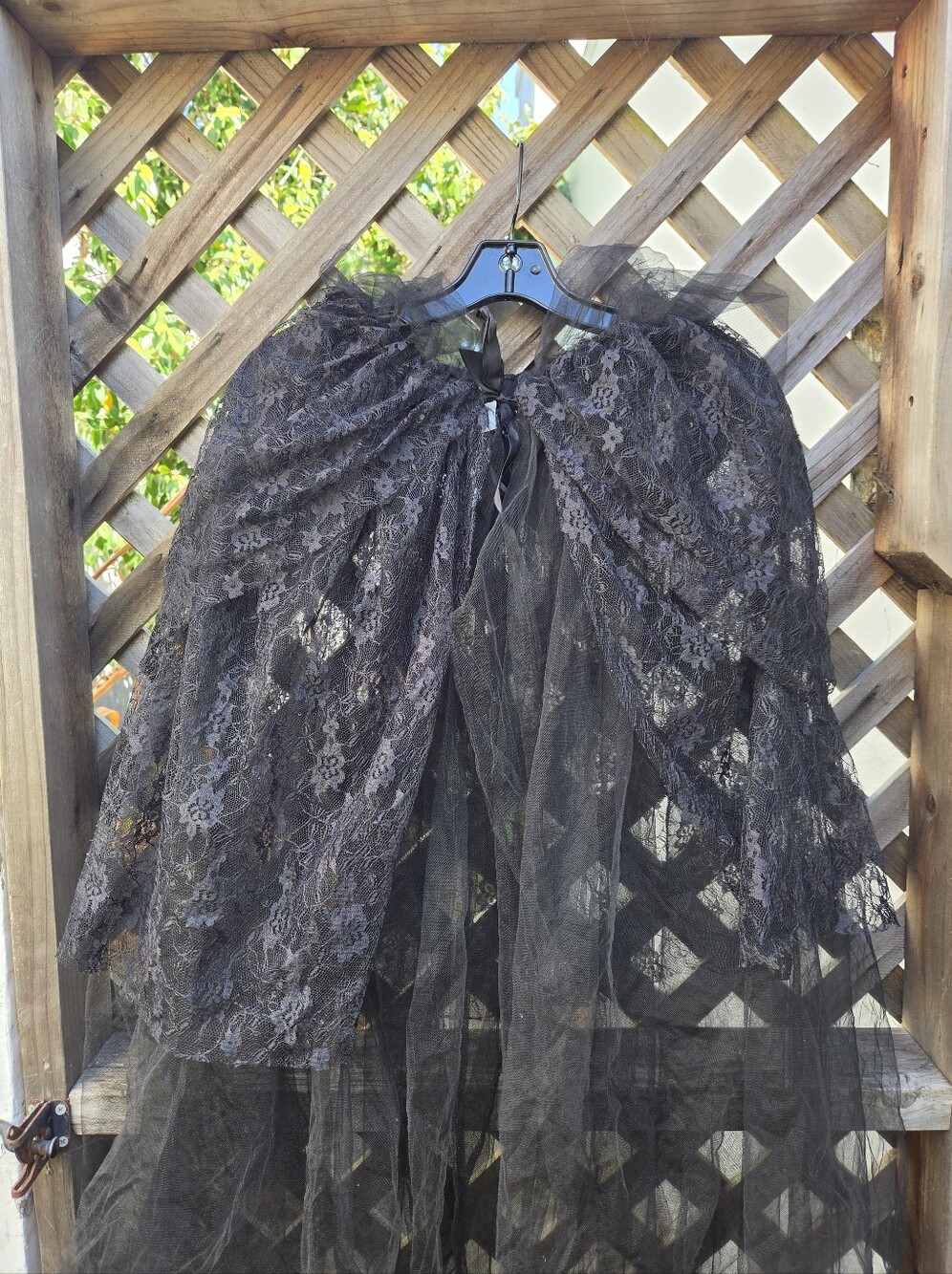 Halloween Black lace and tulle overlay cape or capelet w Tie